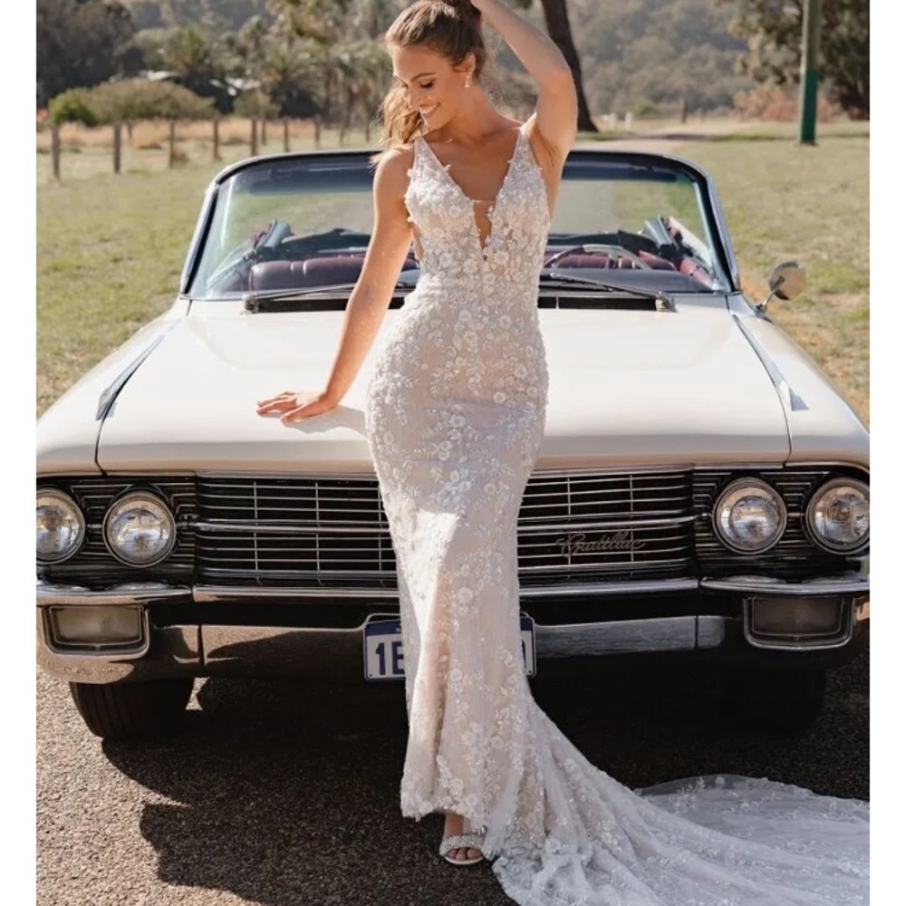 Madi Lane Sylvie wedding gown